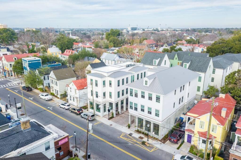 The Santee Suite At 122 Spring Charleston Bagian luar foto